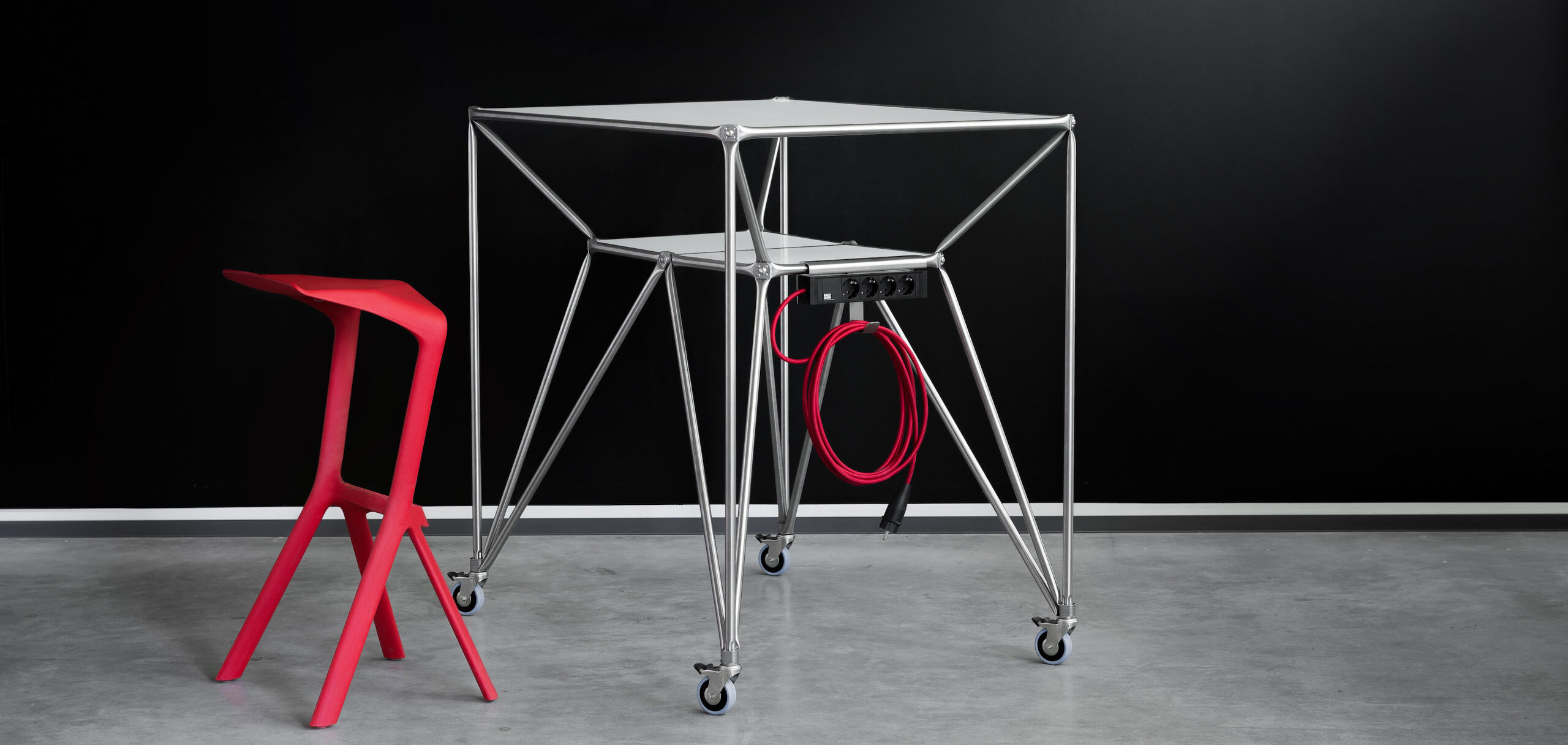 DT_Line_Table_T4_S_PowerClip.jpg